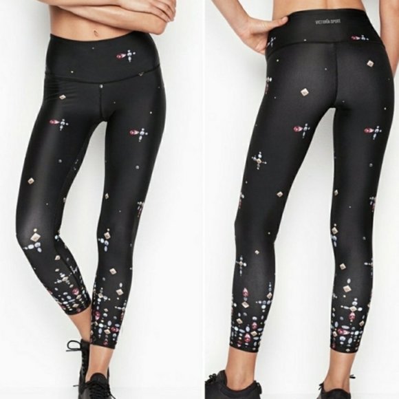 Victoria's Secret Pants - Victoria’s Secrets Sport Black Cropped Leggings